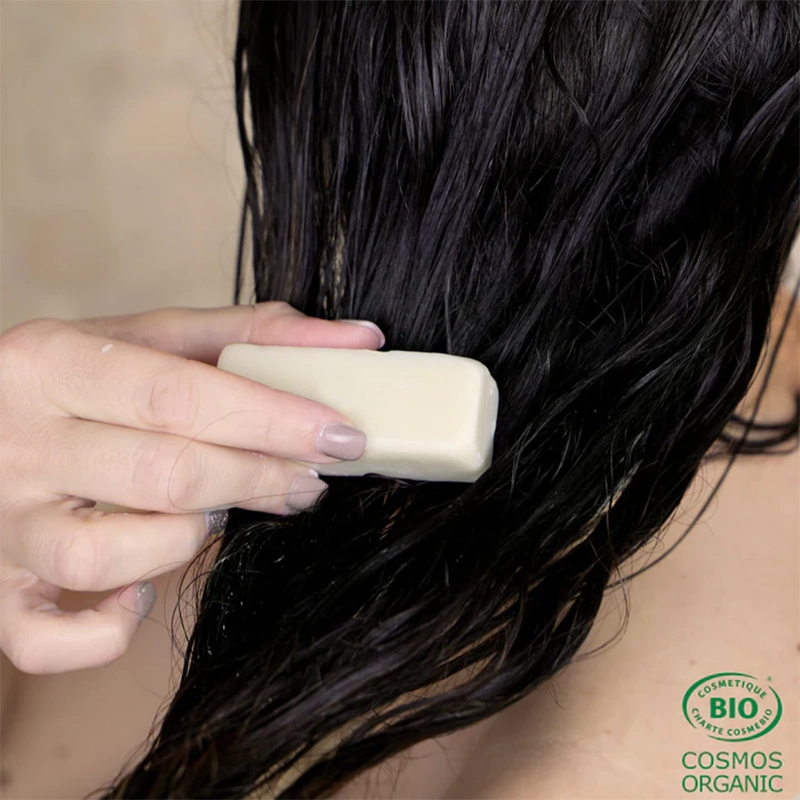 Après-shampooing solide à l'huile de Chanvre, lait de Coco et Figue