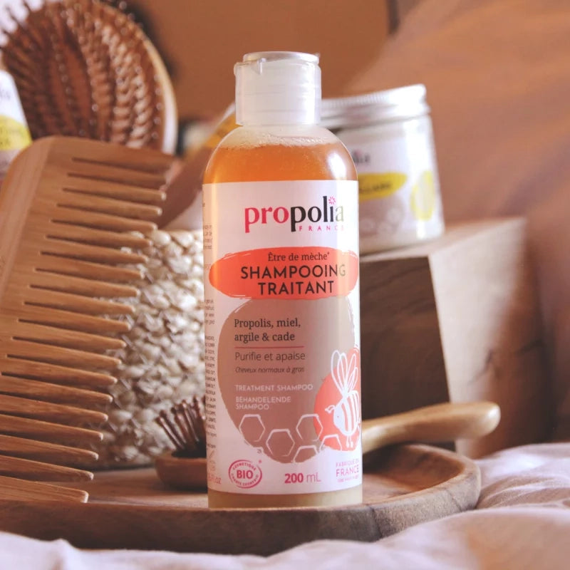 Propolia-shampooing-traitant-bio-2.webp