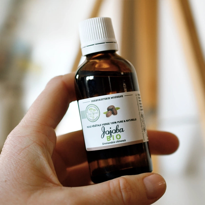 herboristerie-moderne-huile-vegetale-jojoba-bio-2_0eb682ec-45ae-4e98-890b-9fc1dec9efb7.webp
