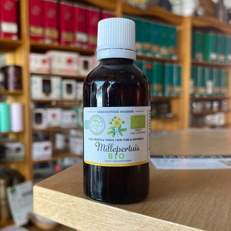 herboristerie-moderne-huile-vegetale-millepertuis.webp